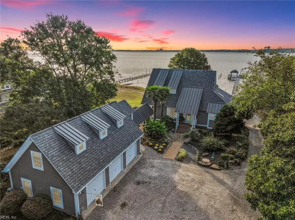 7589 Spencer Rd, Gloucester Point, VA 23062