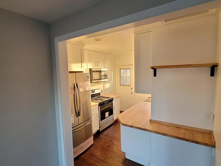 2638 23rd St #B — Photo 4