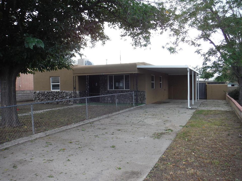 1st image of 2717 Aliso Dr NE