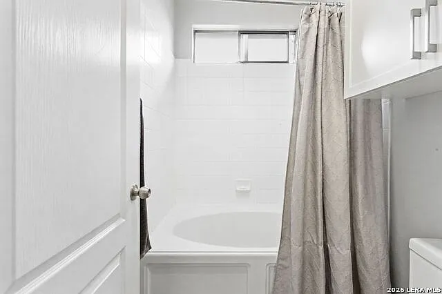 21518 Andrews Gdn — Photo 14