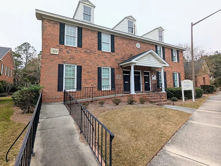 340 Eisenhower Dr #1-1103 — Photo 1