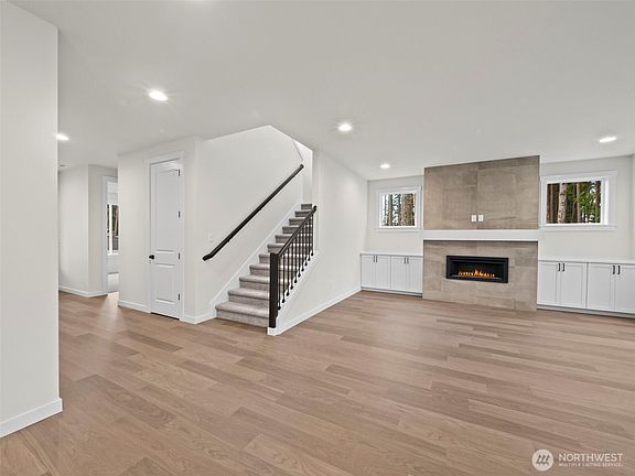 5th image of 12504 40th (Lot 4) Avenue NW