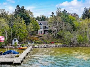 W322N6843 Wildwood Point Rd, Hartland, WI 53029