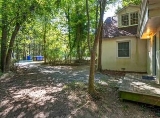 212 Barclay Rd #B, Chapel Hill, NC 27516