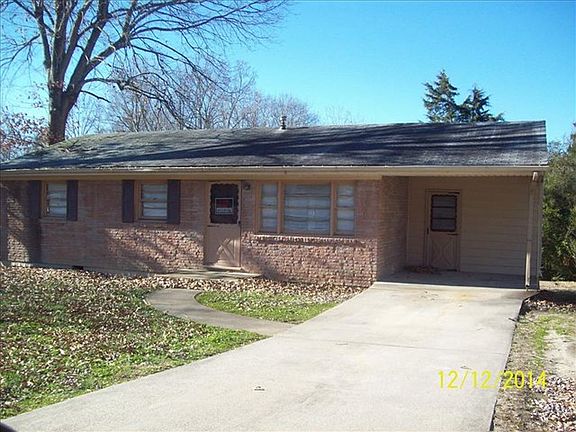 5th image of 128 Ireson St