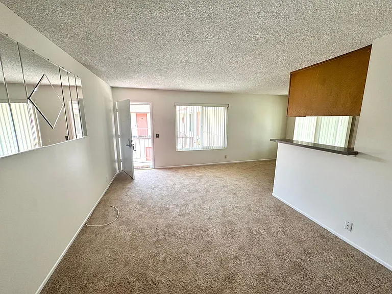 609 Kirk Ave — Photo 8