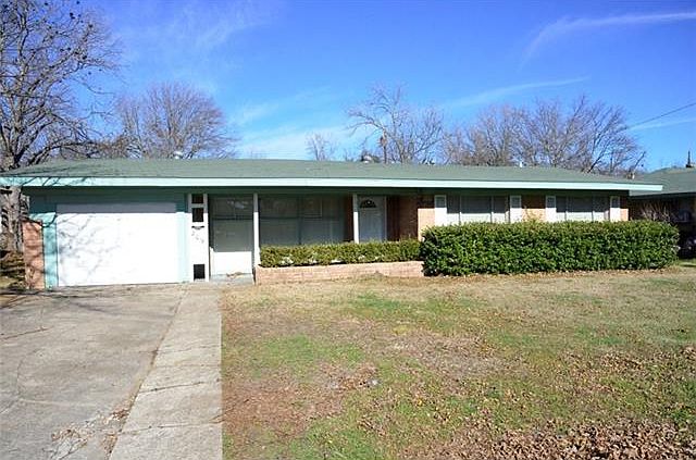1st image of 209 Charlotte Ave