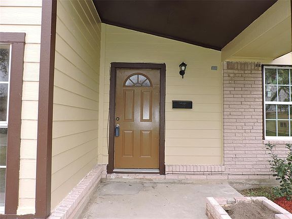 5th image of 1911 Firwood Dr