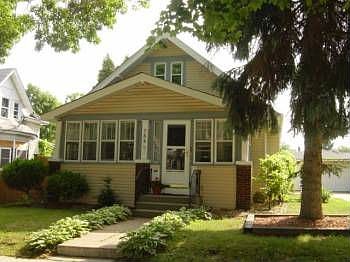 1st image of 766 Manomin Ave