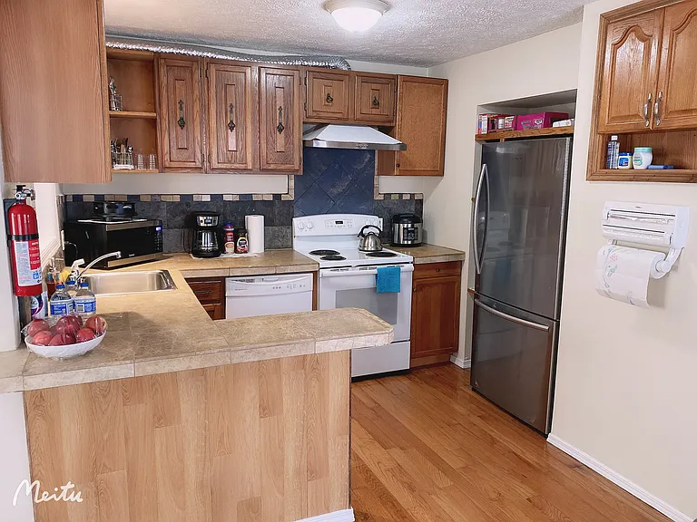 9424 Juniper Dr — Photo 11