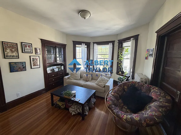 7 Hillside St #2 — Photo 2