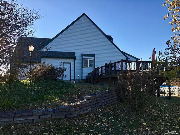 4th image of 308 S Brenda Ln