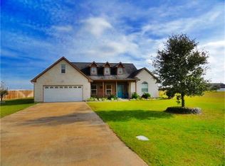 2570 Settlers Way Dr, Sealy, TX 77474