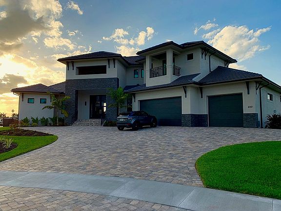 4th image of 820 Arcadia Ct