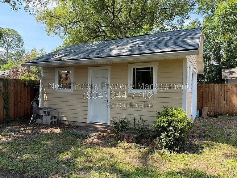 3886 Walsh St — Photo 50