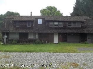 1089 Skyline Dr, Clarks Summit, PA 18411