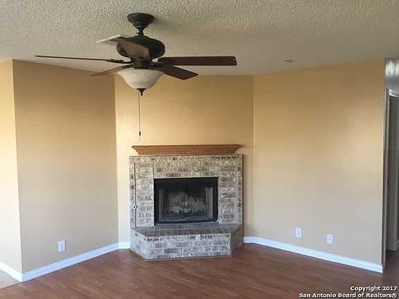 5th image of 3626 Candlebrook Ln