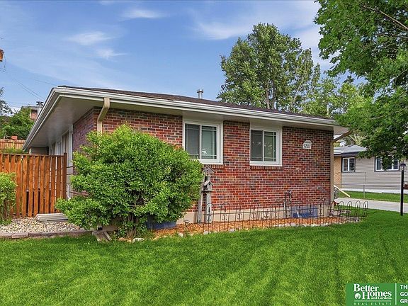 2nd image of 5207 N 85th St
