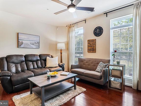 2nd image of 902 Hall Station Dr APT 102