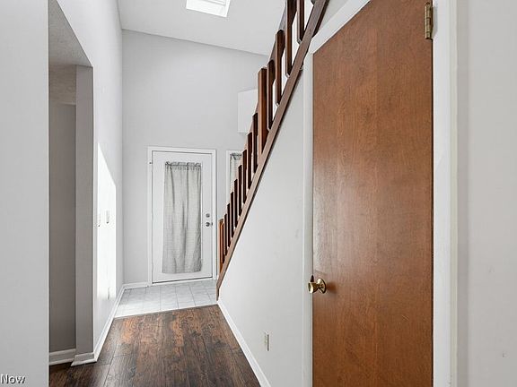 4th image of 10006 Blossom Ln