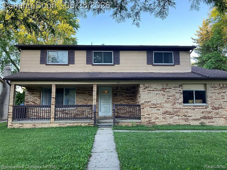 261 Charterhouse Dr