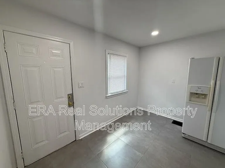 2217 Grasmere Ave — Photo 5
