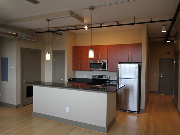 2nd image of 806 Wasena Ave SW APT 303