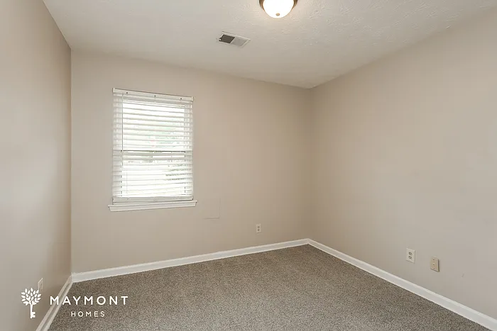8 Silverwood Dr — Photo 11
