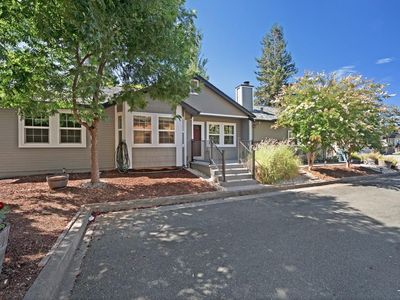 1818 Rhianna Street, Santa Rosa, CA, 95401