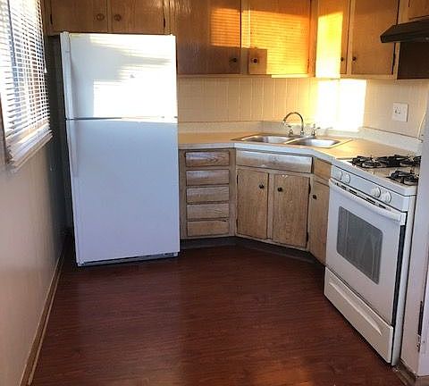 3rd image of 9402 W Sheridan Ave