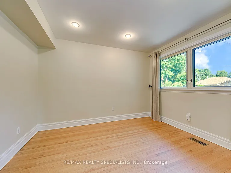 59 Ofield Rd — Photo 18