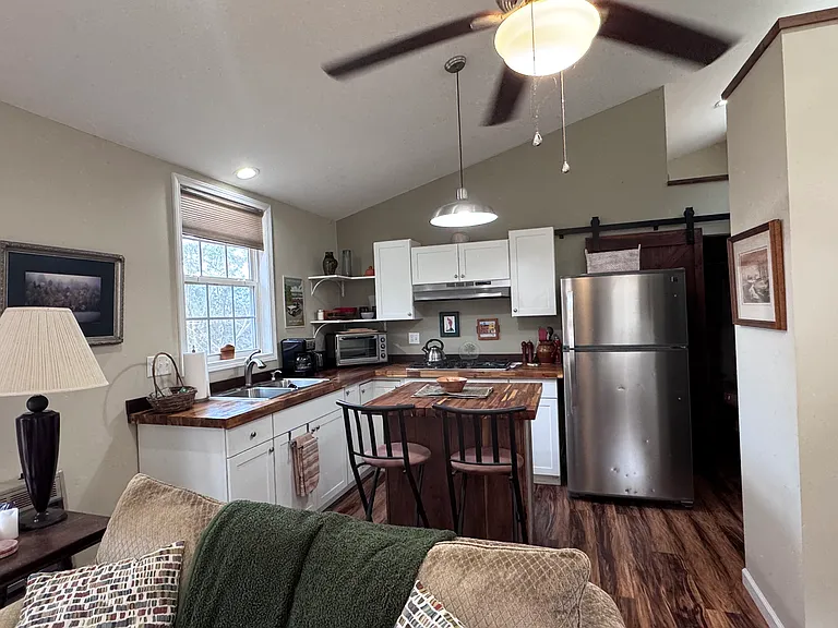 192 Askin Ln #B — Photo 7