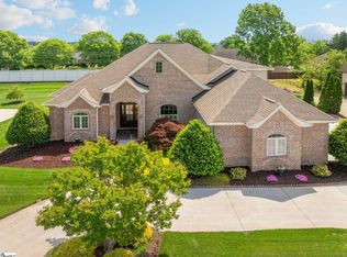 411 Kingsgate Ct, Simpsonville, SC 29681