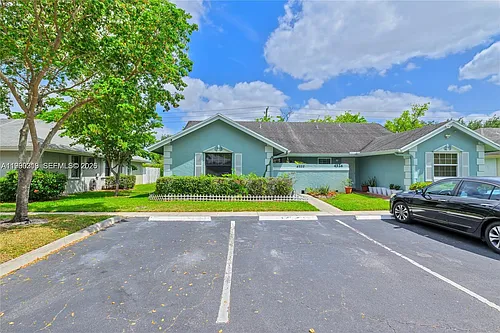 4332 NW 120th Ln Photo 1