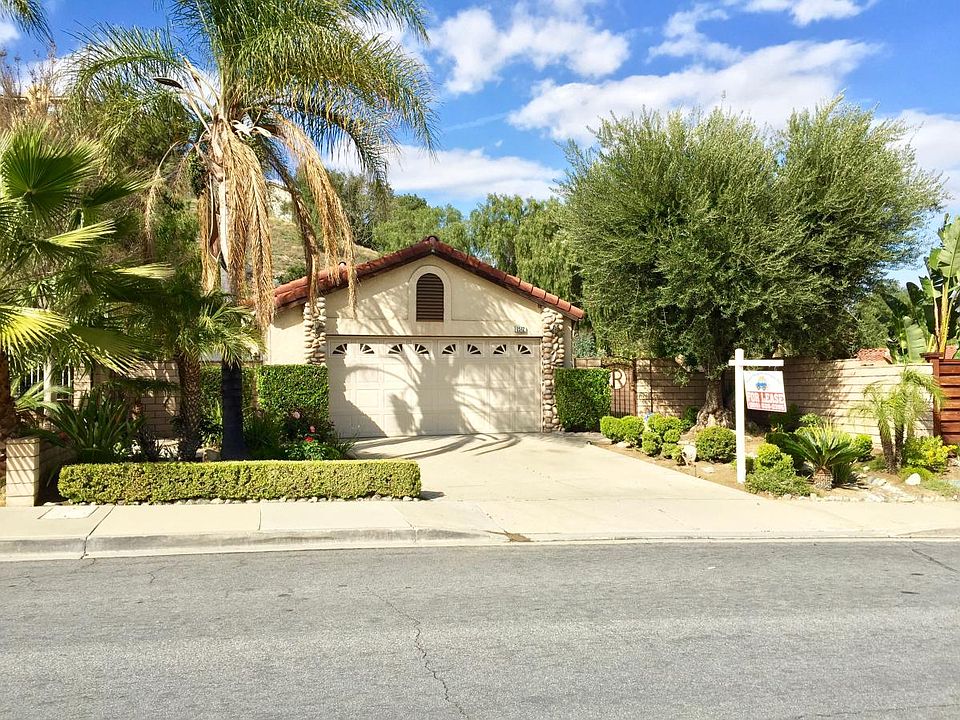 1st image of 2512 Hillsborough Ln