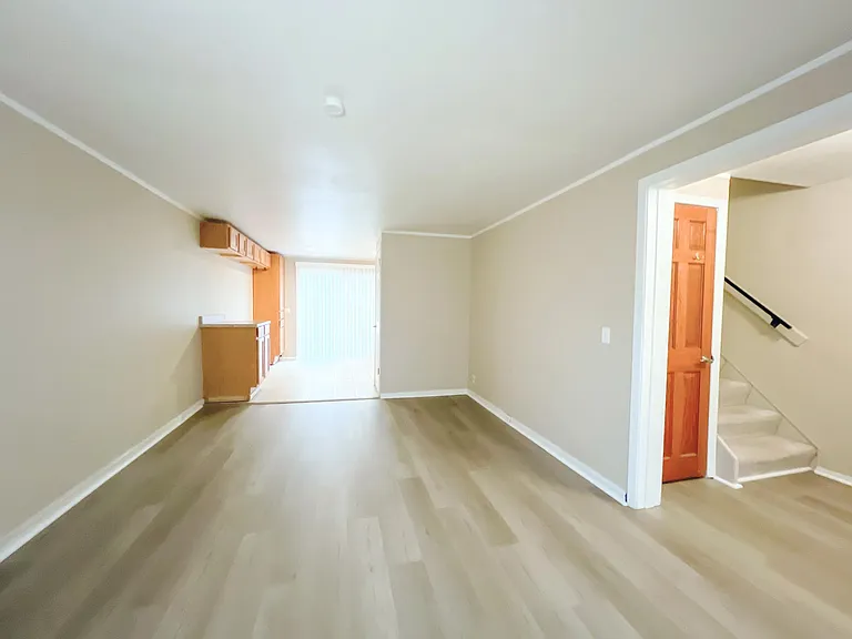 1651 Mentor Ave #101 — Photo 6