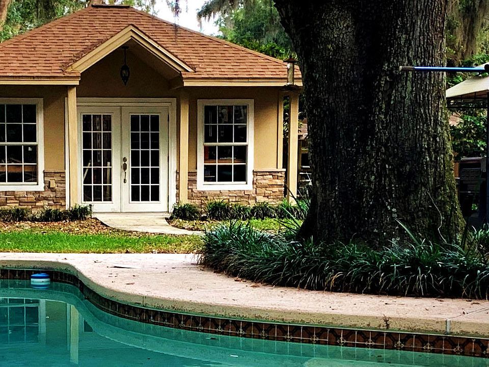1st image of 1090 Executive Cove Dr