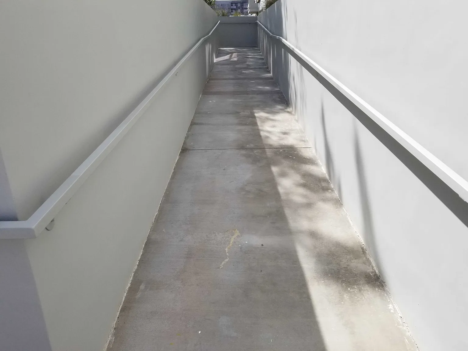 2 bed, $3,120 — Photo 2