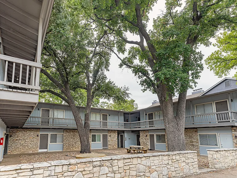 Rio Grande Apartments — Photo 19
