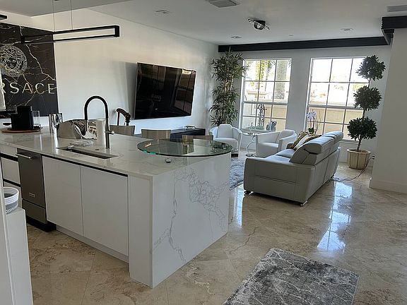 2nd image of 10 Marina Gardens Dr