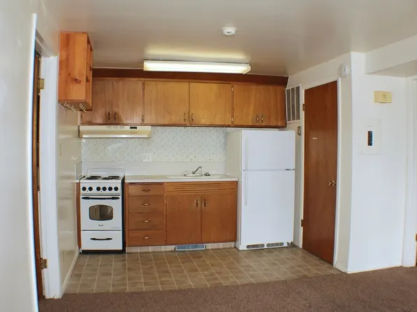 Unit 5 & 6 2-Bedroom Apartment Steps From Byu, 25 E 900 N APT 1, Provo, UT 84604