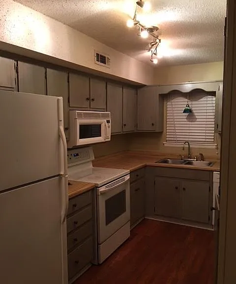 205 Marinawoods Dr SE #3 — Photo 6
