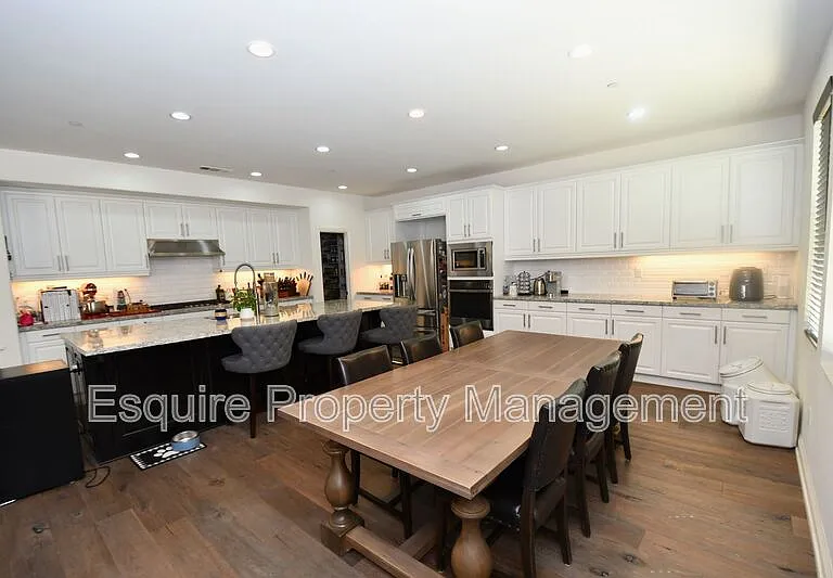 505 Elm Cottage Ct — Photo 10