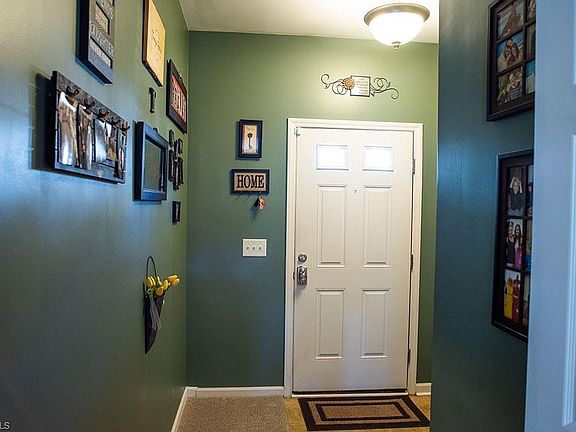 5th image of 406 Five Pine Ct