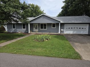 417 N Court St, Bowling Green, MO 63334