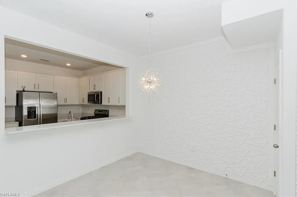 3 bed, 2.5 bath, 1879 sqft, $2,195 — Photo 4