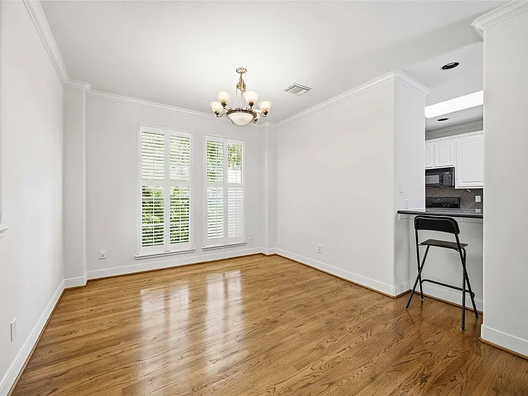 1306 Cohn St — Photo 15