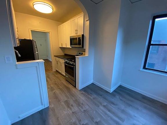 2nd image of 294 Main St Floor 6B-6