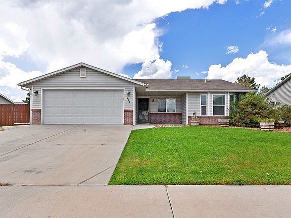 2nd image of 615 Bear Valley Dr