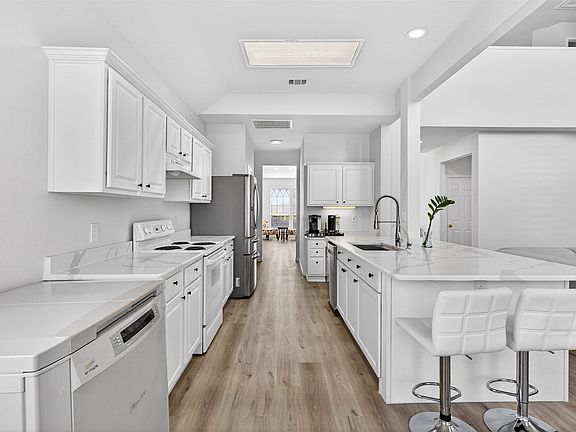 3rd image of 7900 Rushmore Rd